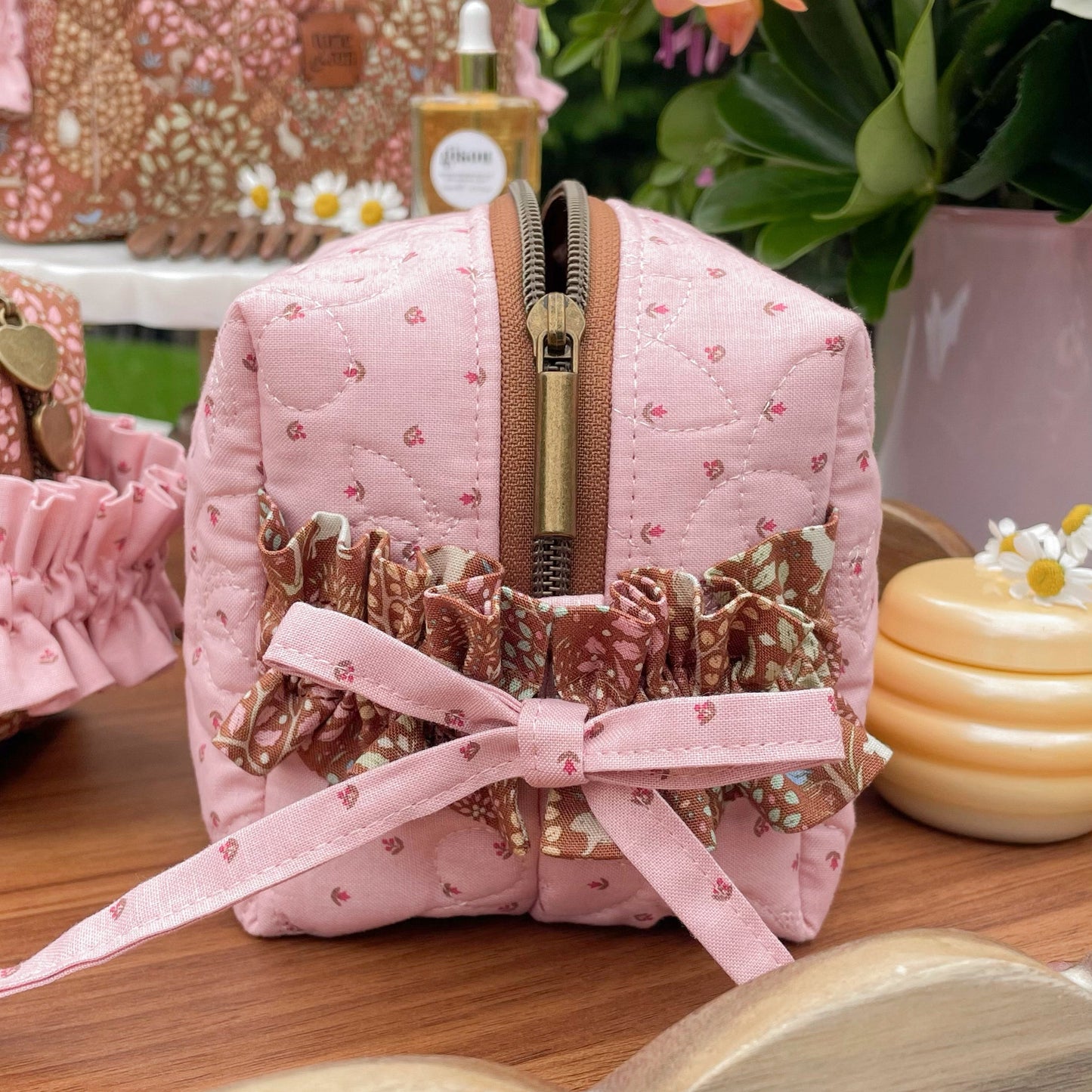 Medium Premium Gracie Bow Box Bag Sample - French Market in Pink